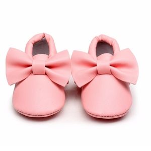 ❣️5 for $25 💕 Girls Salmon Pink bow baby moccasins